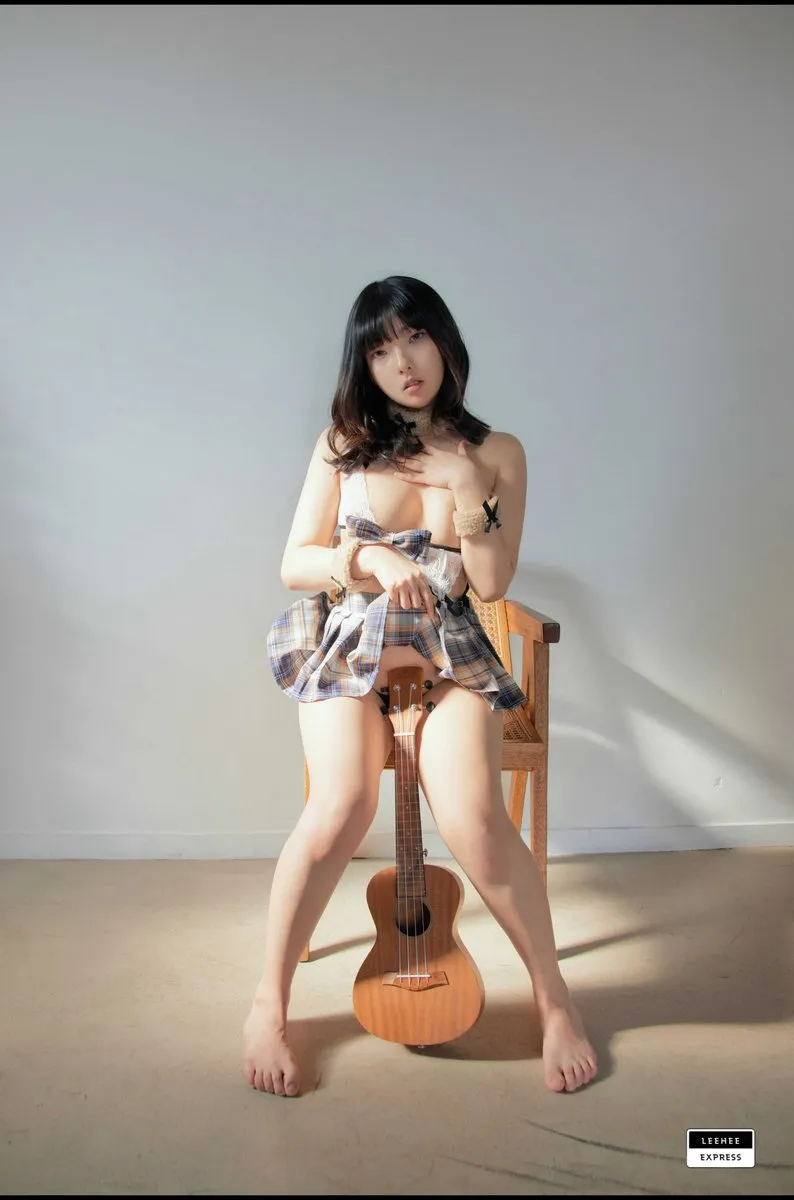 LeeheeExpress专辑写真