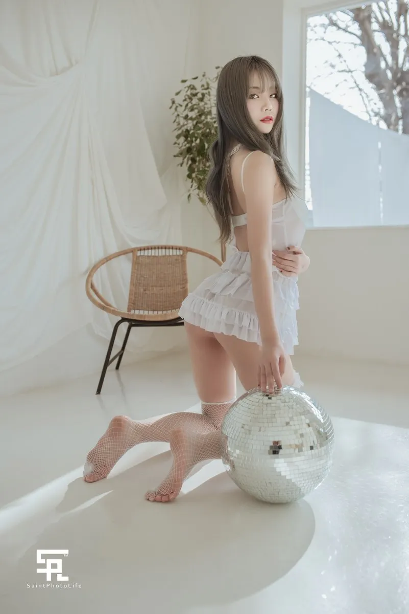 SaintPhotoLife专辑写真