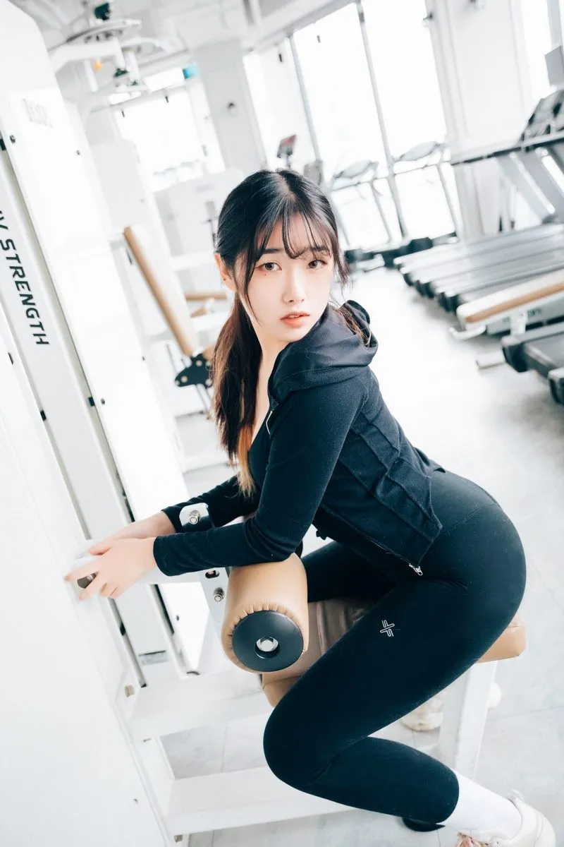 Loozy专辑写真