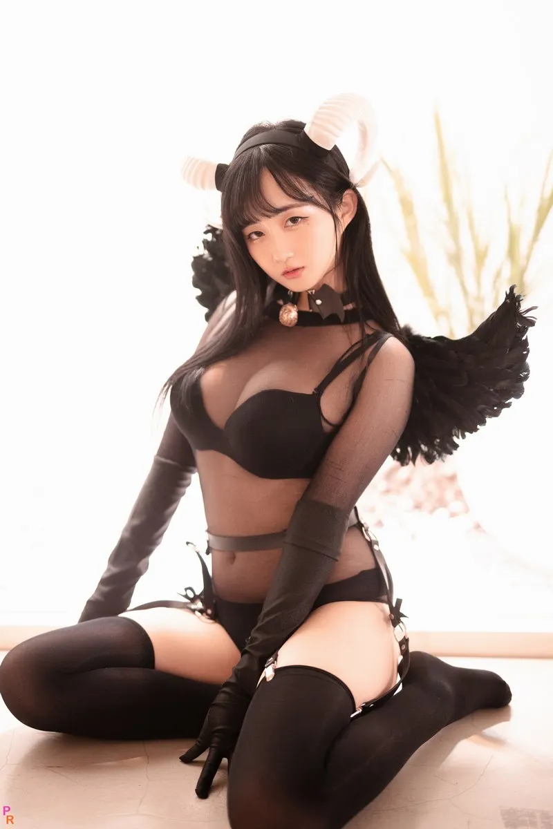 PINK专辑写真