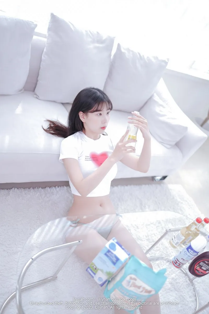 Lilynah专辑写真
