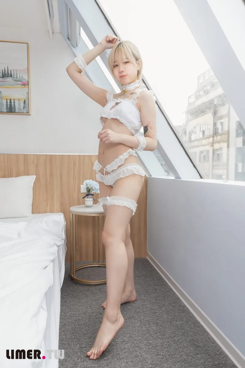 Limerence专辑写真