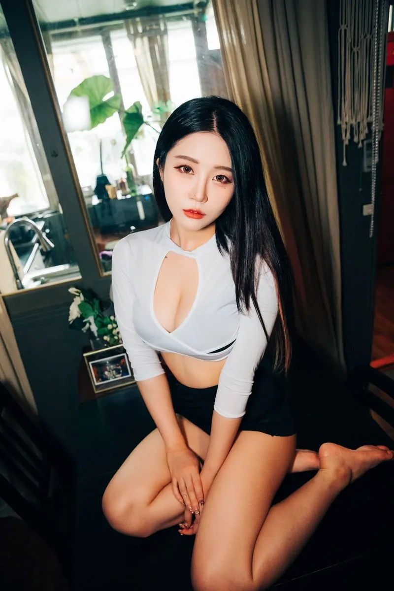 Loozy专辑写真